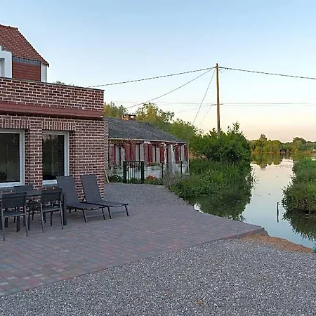 Le Grebe 2* Saint-Martin-au-Laert